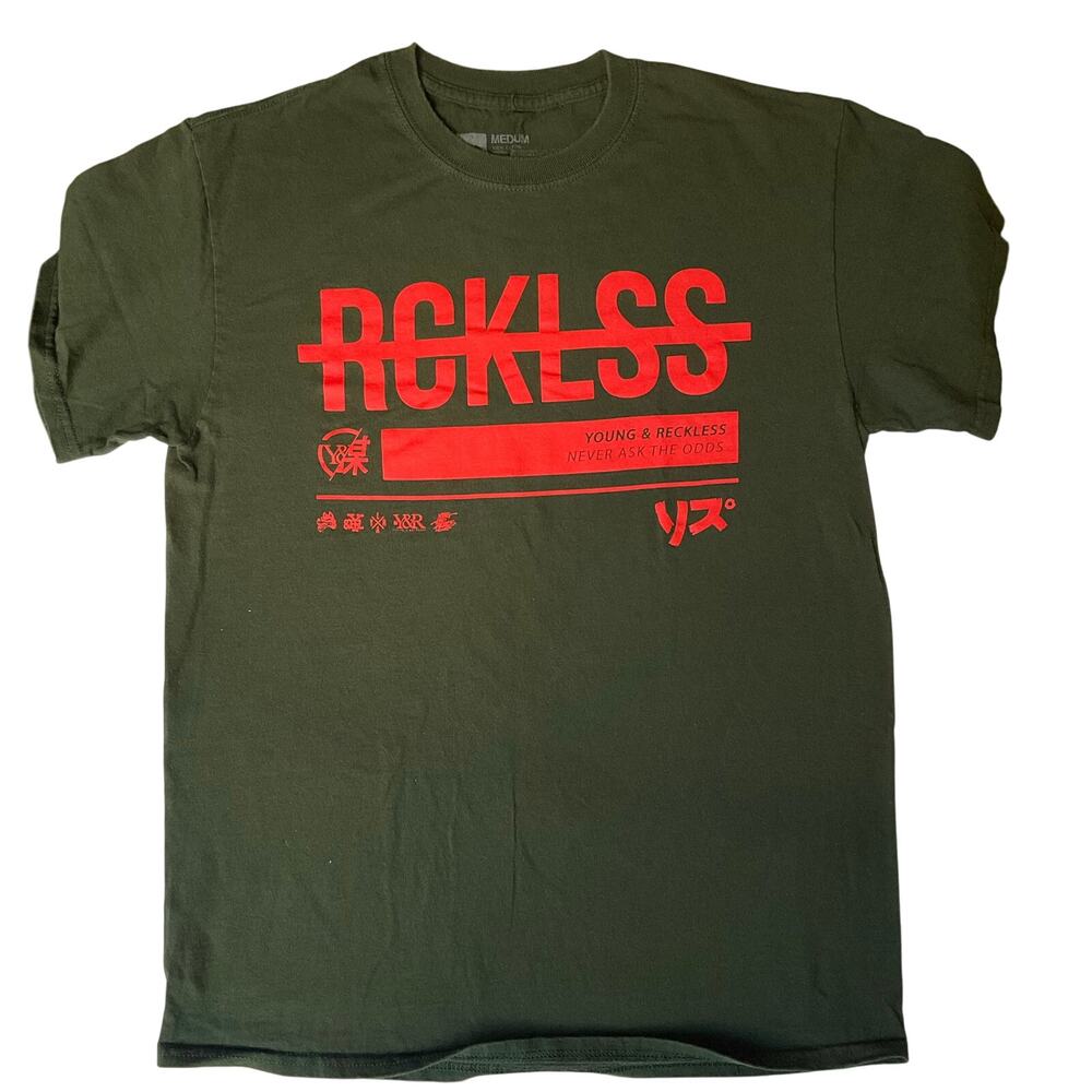 YR Men T-shirt size M Green Short Sleeve Young & Reckless Never Ask The Odds